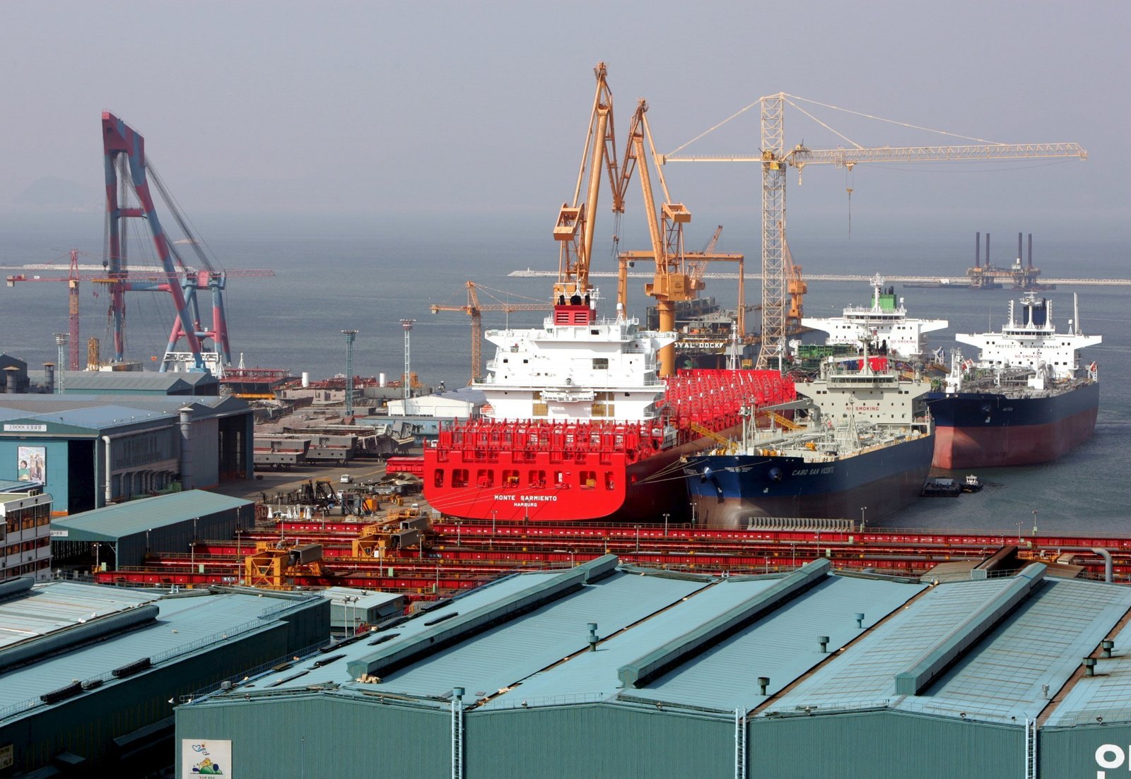 Gas Carrier Orders Boost South Korea Shipbuilders’ Profits